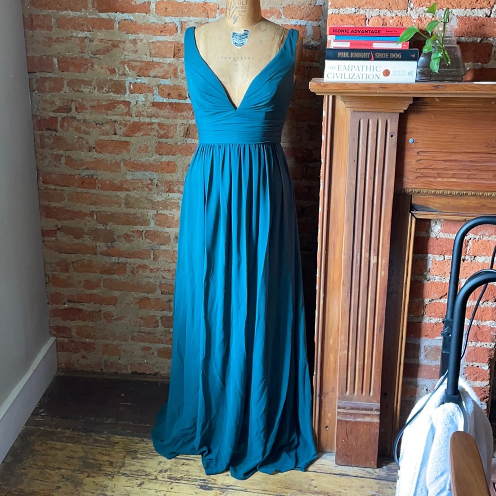 Levkoff discontinued style 7136 in evergreen